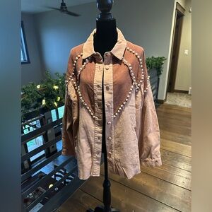 NWOT Fantastic Fawn Pearl Corduroy Shacket Pink and Mauve Contrast Size Large